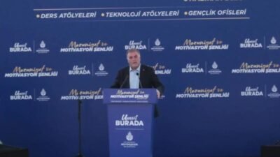 2 bin 500 öğrenci, İBB Ders Atölyeleri’nden mezuniyetin heyecanını yaşadı.