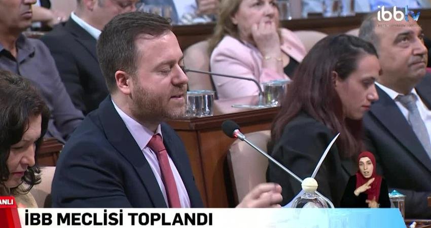 İBB Meclisi’nde, İsrail ve ABD saldırıları nedeniyle Orta Doğu’da yaşanan