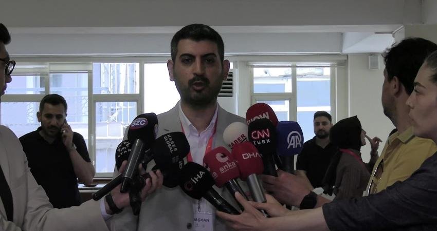 İstanbul Büyükşehir Belediyesi (İBB) iştiraki İETT bünyesindeki toplu taşıma araçları,