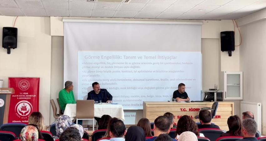 Iğdır’da “Engelli Bireylerle Etkili İletişim ve Erişilebilirlik Eğitici Eğitimi” gerçekleştirildi Iğdır Valiliği himayelerinde, Aile ve Sosyal Hizmetler İl Müdürlüğü koordinasyonunda