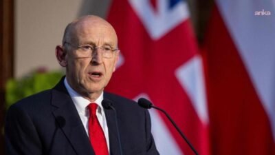 İngiltere Savunma Bakanı John Healey, savunma harcamalarına ilişkin yaşanan görüş