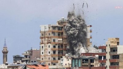 İsrail'in ülkenin güneyindeki Sur kentine düzenlediği hava saldırısında, 8 kişinin