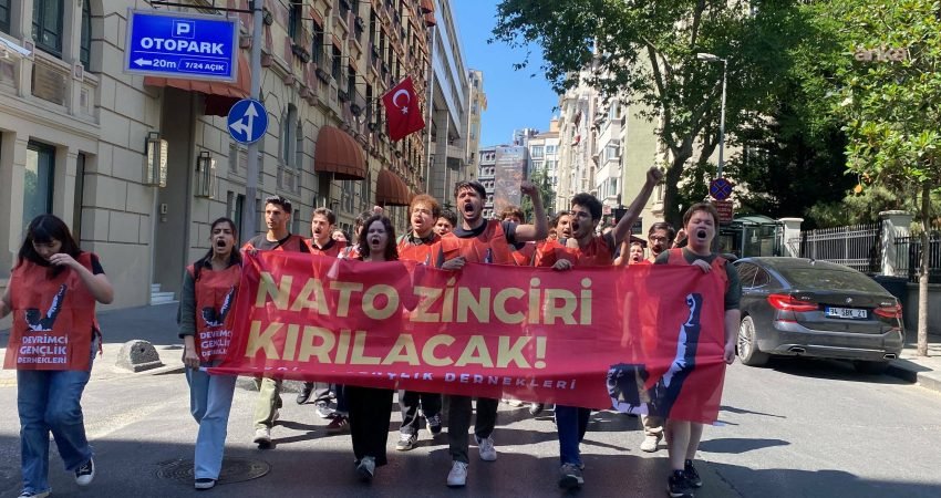 İstanbul'daki NATO Parlamenter Zirvesi'ni protesto ettiği için gözaltına alınan 89