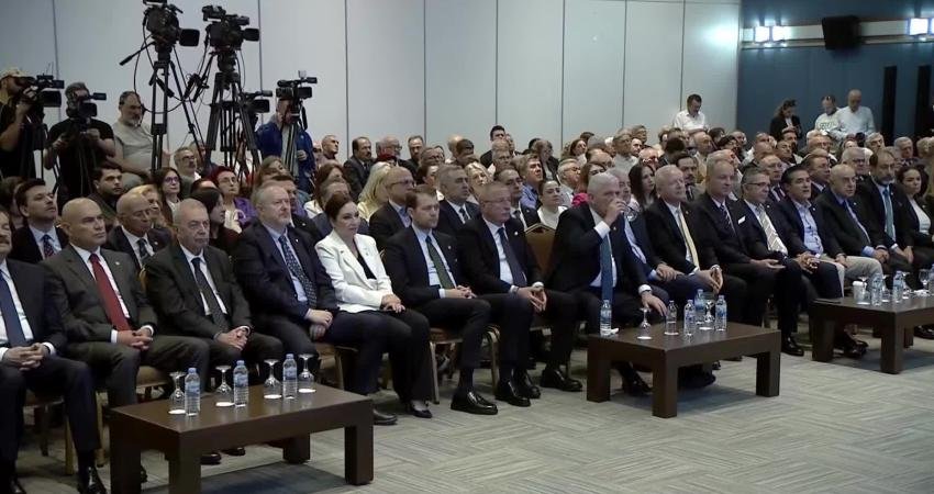 İYİ Parti Genel Başkanı Müsavat Dervişoğlu, bazı kamu kurumları ve