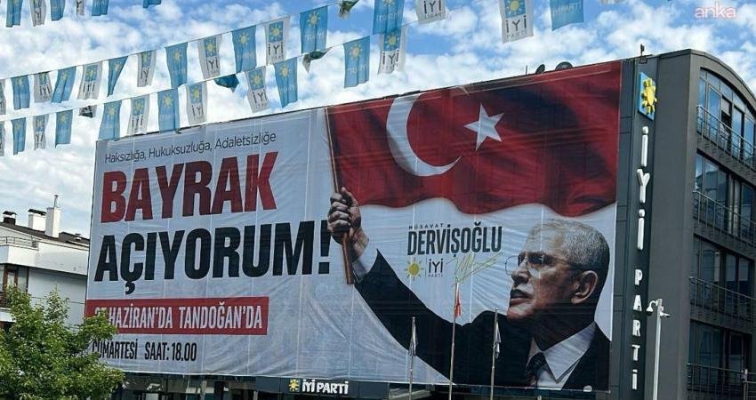 İYİ Parti Genel Merkezi'ne, Genel Başkan Müsavat Dervişoğlu'nun Türk bayraklı