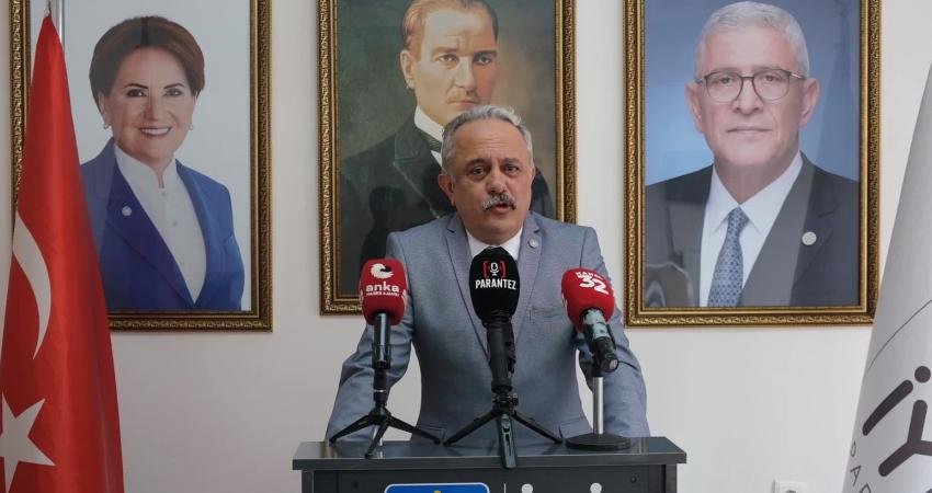 İYİ Parti Isparta İl Başkanlığı Parti Sözcüsü Ülkem Baş, gül