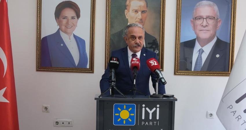 İYİ Parti Isparta teşkilatından belediyeye su sayıcı tepkisi İYİ Parti Isparta İl Sözcüsü Ülkem Baş, Isparta Belediyesi'nin, Sanayi