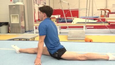 İzmir Büyükşehir Belediyesi Spor Kulübü’nün milli jimnastikçisi Altan Doğan, World