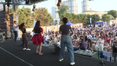 İzmir Büyükşehir Belediyesi Sosyal Hizmet Etkinlik Merkezlerinden hizmet alan çocuklar,