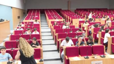 Çocukların kent yaşamında söz sahibi olması amacıyla faaliyetlerini sürdüren İzmir