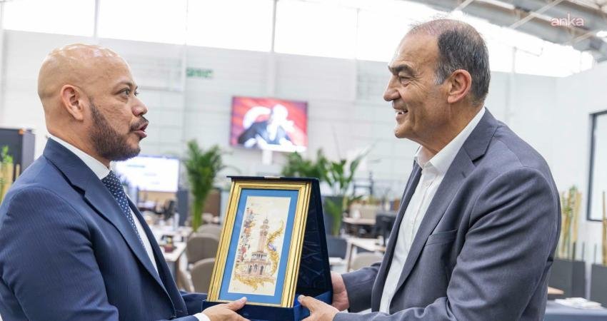 El Salvador Büyükelçisi Héctor Enrique Jaime Calderón, İzmir Büyükşehir Belediyesi’ni