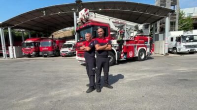 İzmir İtfaiyesi’nde 33 yıldır görev yapan Haki Arduç’un meslek sevgisi