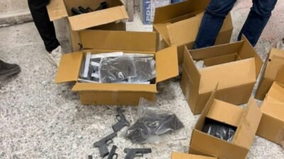 İzmir Cumhuriyet Başsavcılığı koordinesinde yürütülen soruşturmada, suç örgütlerine yönelik düzenlenen