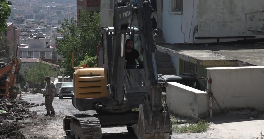 İzmir Büyükşehir Belediyesi İZSU Genel Müdürlüğü, su kayıpları ve altyapı