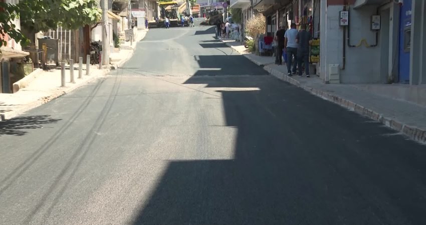 İzmir Büyükşehir Belediye Başkanı Cemil Tugay, yaz aylarında kent genelinde