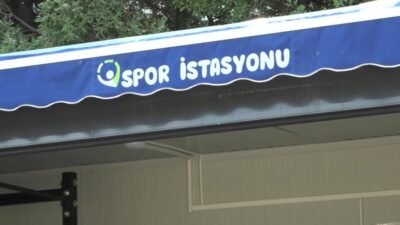 İzmir Büyükşehir Belediyesi’nin vatandaşlara açık havada ücretsiz spor yapma imkanı