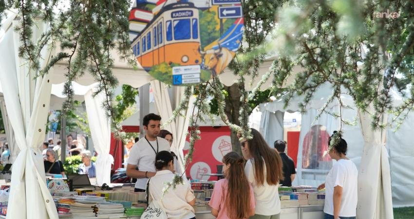 Kadıköy Belediyesi tarafından bu yıl 10'uncusu düzenlenen Kadıköy Kitap Günleri