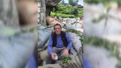  ÇAYKUR'un kota ve kontenjan uygulaması sonucu çayını satamayan üreticinin tepkisi