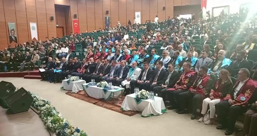 Kars’ta, Kafkas Üniversitesinde eğitim öğretim gören 4 binin üzerinde öğrenci,