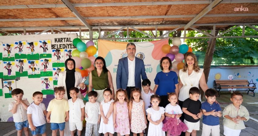 Kartal Belediyesi’ne bağlı 14 kreşte eğitimlerini başarıyla tamamlayan minik öğrenciler