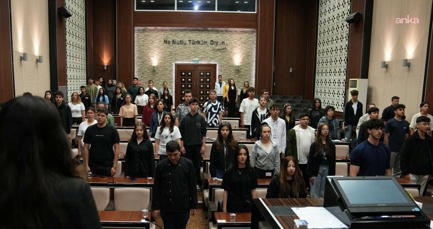 Keçiören Belediyesi, belediyede staj yapan gençlere yönelik motivasyon ve farkındalık