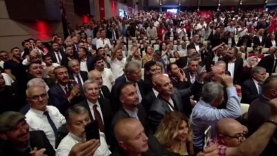 CHP Genel Başkanı Kemal Kılıçdaroğlu, CHP kurultayının toplanması yönündeki çağrılara,