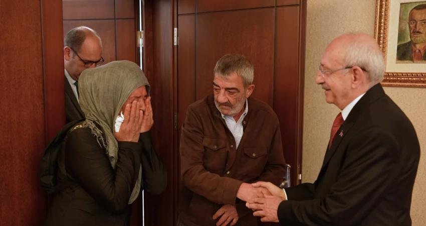 CHP Genel Başkanı Kemal Kılıçdaroğlu, evsiz kaldıkları için CHP Altındağ