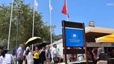 Dünyada en fazla Mavi Bayraklı plaja sahip kentlerden Antalya’da yürütülen