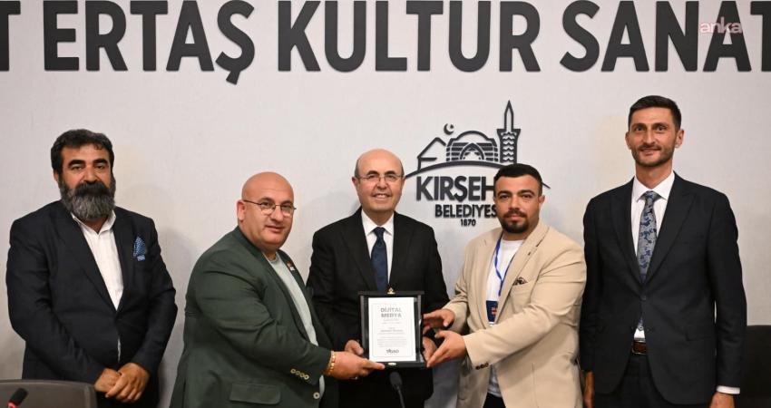 Kırşehir Belediye Başkanı Selahattin Ekicioğlu, Türkiye İnternet Gazeteciliği Derneği (TİGAD)