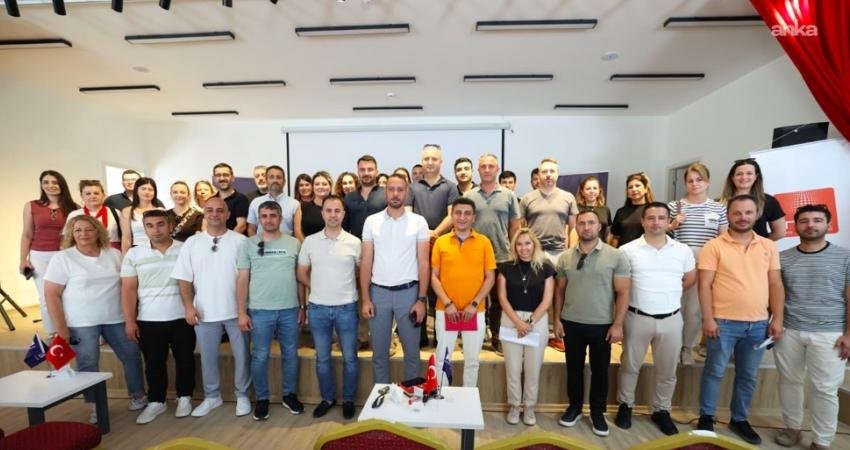 Çeşme Belediyesi ev sahipliğinde düzenlenen Kıyı Ege Belediyeler Birliği bölgesel