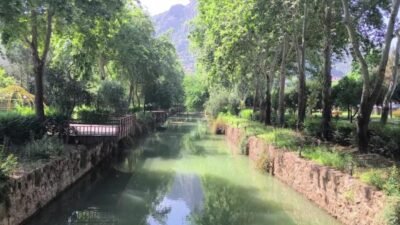 Adana'nın Kozan ilçesinde vatandaşlar maddi durumları yetersiz olduğu için tatil