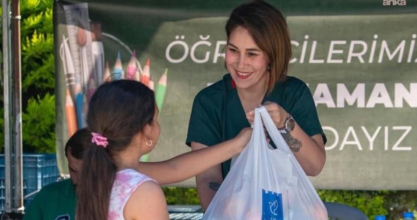Kuşadası Belediyesi tarafından ihtiyaç sahibi ailelerin okula giden 6-12 yaş