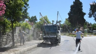 Kuşadası Belediyesi, kent genelinde yürüttüğü temizlik çalışmalarının kalitesini artırmak ve