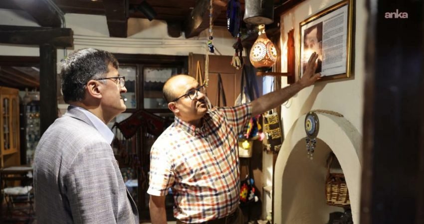 Kütahya Belediye Başkanı Eyüp Kahveci, şehrin kültürel yaşamına katkı sunan