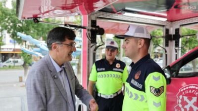 Jandarma Teşkilatı’nın 187’nci kuruluş yılı kapsamında Kütahya’da kurulan trafik güvenliği
