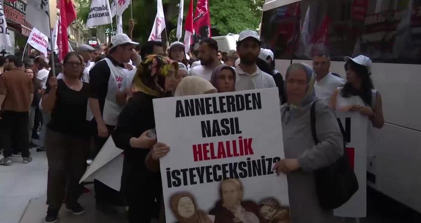 Ankara'da 7 gündür açlık grevinde olan ve Madenci Anıtı'na yürümek