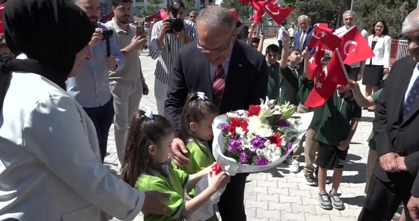 Malatya'da 2025-2026 eğitim-öğretim yılının sona ermesiyle 147 bin 22 öğrenci