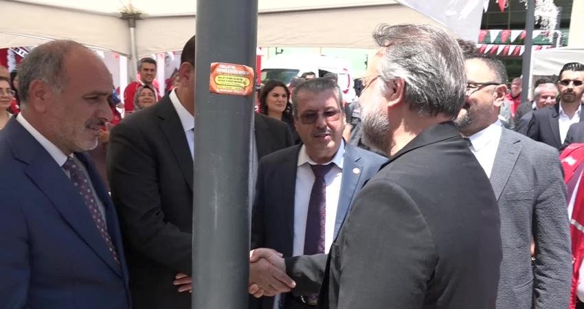 Türk Kızılay’ın kan bağışı kapsamında "Kahramanım Sensin" kampanyasına destek veren