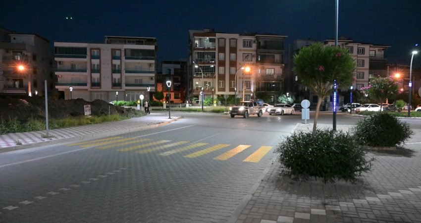Manisa Büyükşehir Belediyesi, yaz aylarında halk sağlığını korumak ve haşere