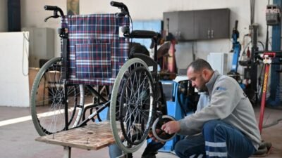 Manisa Büyükşehir Belediyesi, engelli vatandaşların şehir içindeki hareket özgürlüğünü kesintisiz sürdürebilmeleri