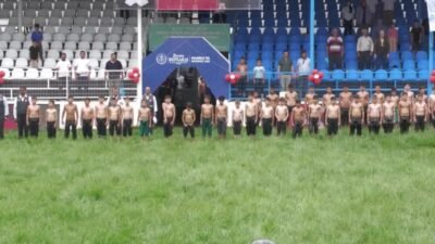 Manisa Büyükşehir Belediyesi tarafından düzenlenen Yuntdağı Yağlı Güreşleri başladı. CW