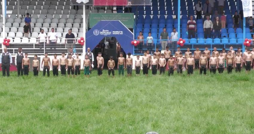 Manisa Büyükşehir Belediyesi tarafından düzenlenen Yuntdağı Yağlı Güreşleri başladı. CW
