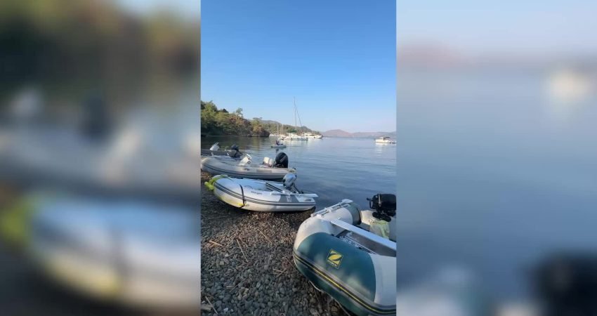 Marmaris Belediyesi’nin destek verdiği geniş katılımlı temizlik etkinliğiyle Hisarönü Körfezi’ndeki