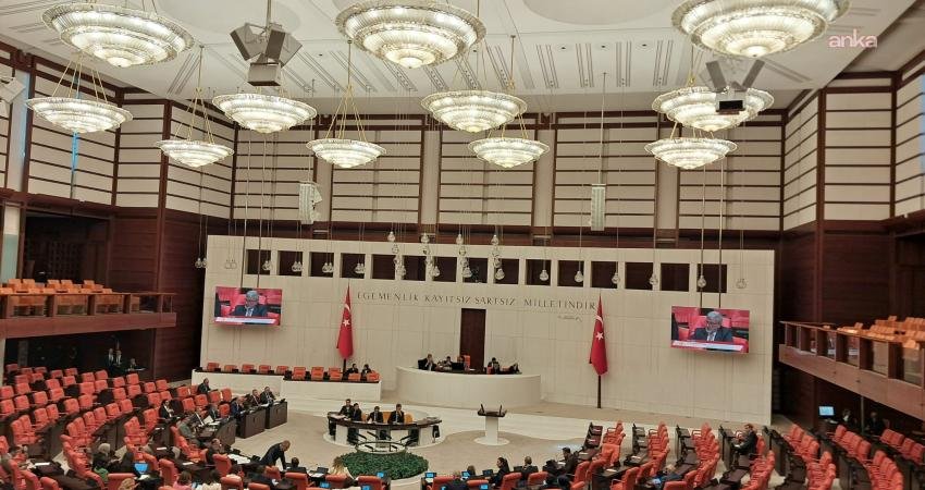 TBMM Genel Kurulu'nda kabul edilen AK Parti grup önerisiyle Meclis'in