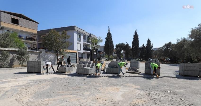 Menderes Belediyesi, yıllarca toz, toprak içinde bulunan okul önü alanda