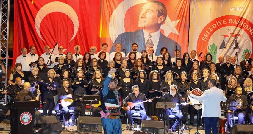 Menteşe Belediyesi tarafından düzenlenen "Anadolu’nun Sesi" konserinde, Türk müziğinin unutulmaz