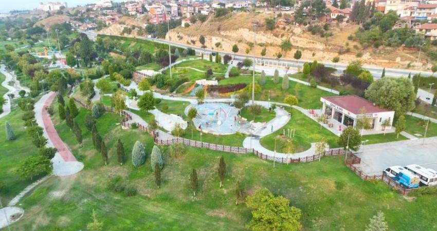 Merkezefendi Belediyesi, ilçe genelindeki park ve yeşil alanlarda bakım, onarım