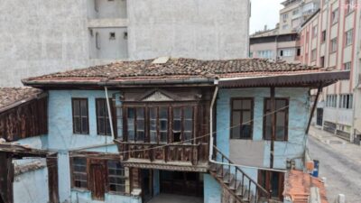 Merkezefendi Belediyesi, kentin önemli tarihi yapılarından Şerbetçioğlu Konağı’nda restorasyon çalışmalarına