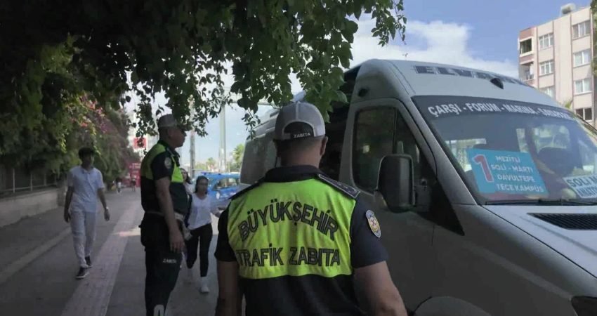 Mersin Büyükşehir Belediyesi ekipleri, vatandaşların daha güvenli ve konforlu bir