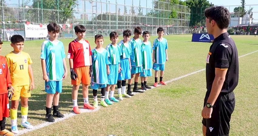 Mersin Büyükşehir Belediyesi, “Şiddete ve uyuşturucu hayır; spora evet” mottosuyla binlerce